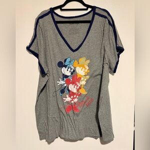 Disney Grey V-Neck Minnie Mouse T-Shirt - women’s plus size 4
